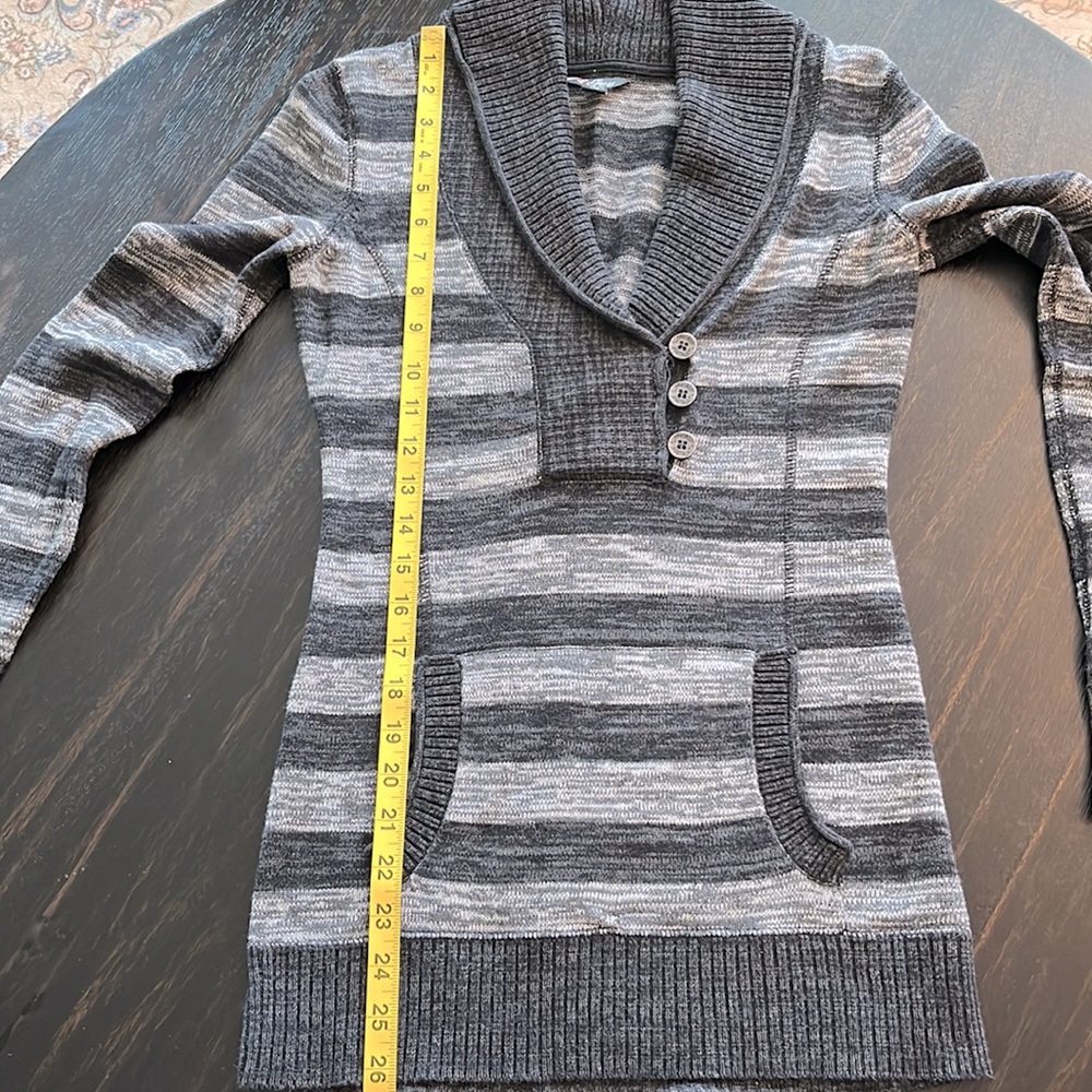Guess sweater - Picture 5 of 8